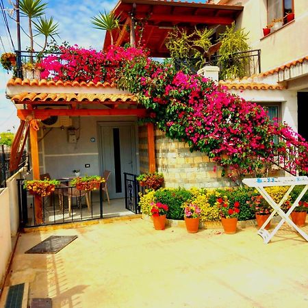 Villa Heljos Apartaments فلورا المظهر الخارجي الصورة