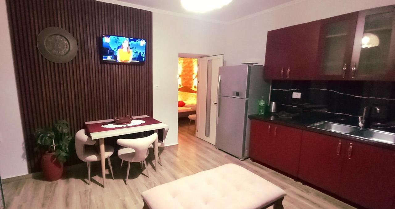Villa Heljos Apartaments فلورا المظهر الخارجي الصورة