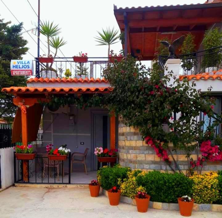 Villa Heljos Apartaments فلورا المظهر الخارجي الصورة