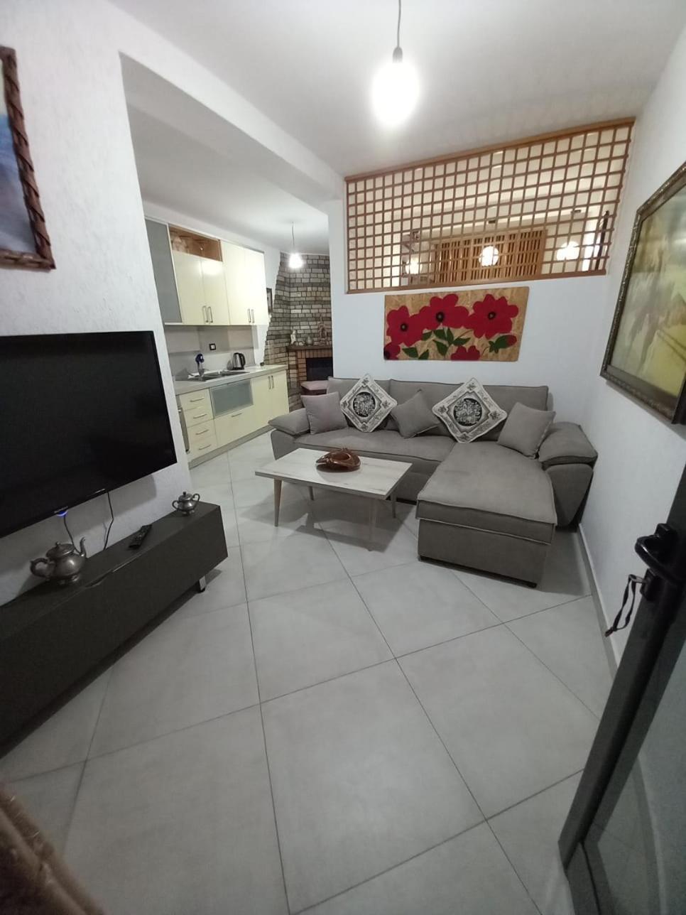 Villa Heljos Apartaments فلورا المظهر الخارجي الصورة