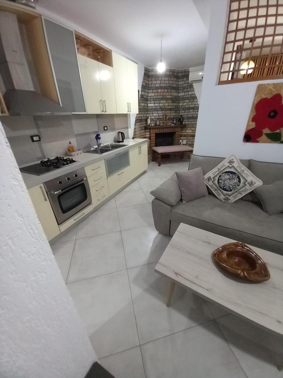 Villa Heljos Apartaments فلورا المظهر الخارجي الصورة