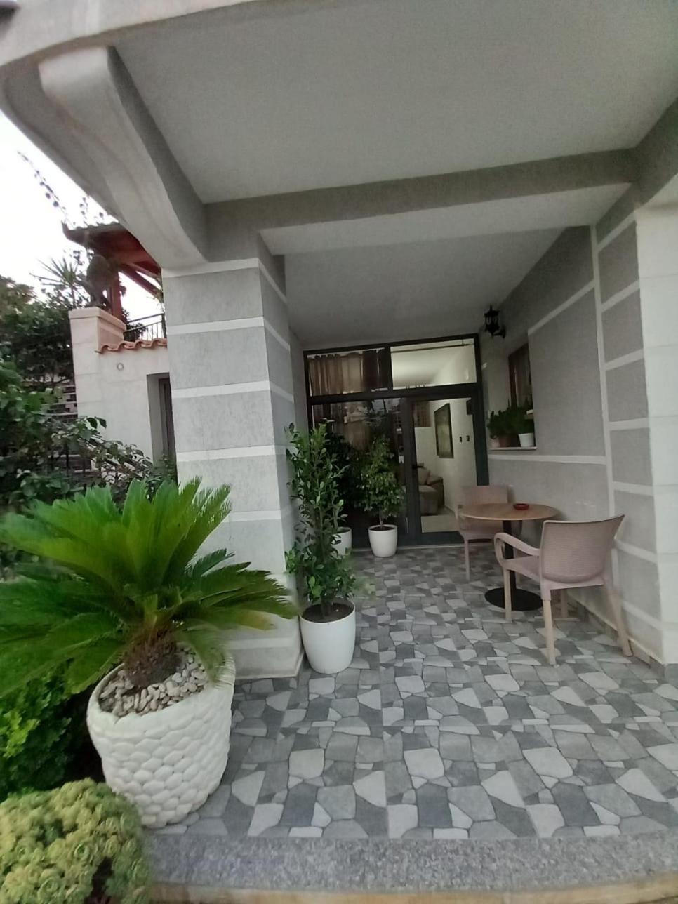 Villa Heljos Apartaments فلورا الغرفة الصورة