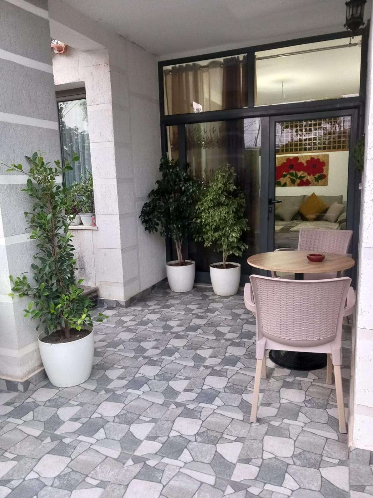 Villa Heljos Apartaments فلورا الغرفة الصورة